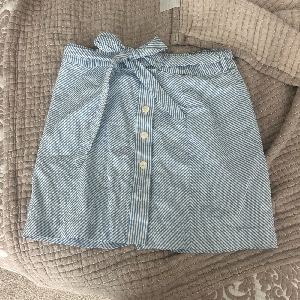 Vineyard Vines Blue Seersucker Mini Skirt - Picture 2 of 4